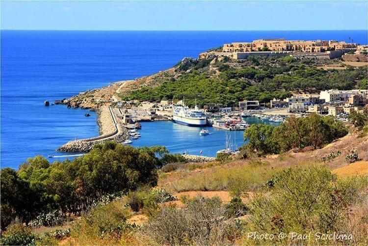 Fort Chambray Harbor Breeze Ghajnsielem Exterior foto